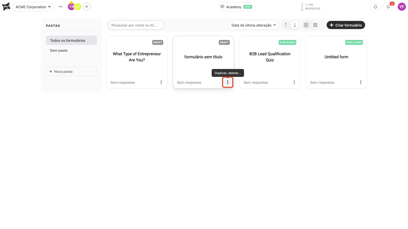 O menu de três pontos em destaque no card do formulário